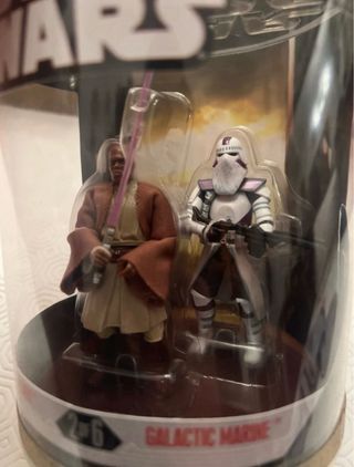 Figuras Star Wars Mace Windu y Galactic Marine