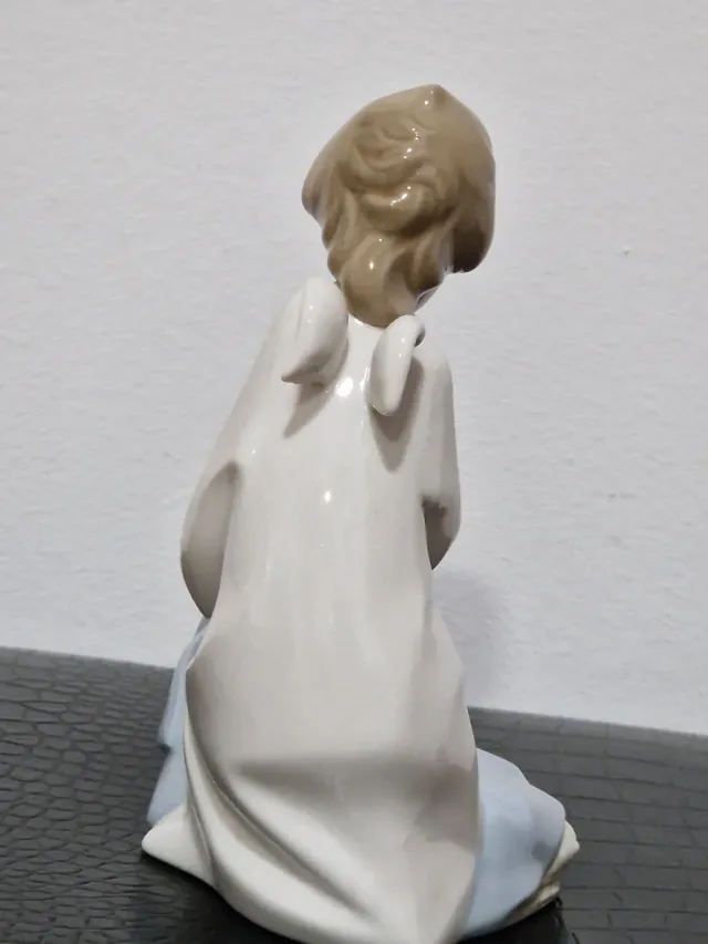 Figura Lladró Porcelana Ángel Bebé 16 cm.
