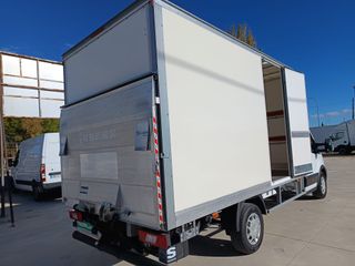 Ford Transit 2.0 CHASIS CAJA CERRADA TRAMPILLA