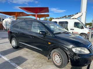 SsangYong Rodius 2009