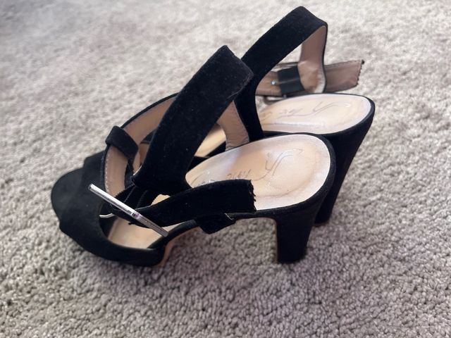Tacones negros plataforma