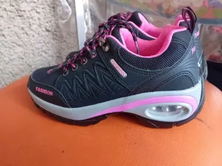 Zapatos deportivos niña negros y rosas