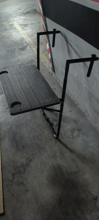 Mesa para terraza o balcón plegable