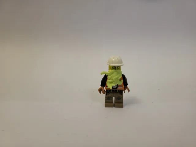 Lotto 4 minifigure Lego hidden side