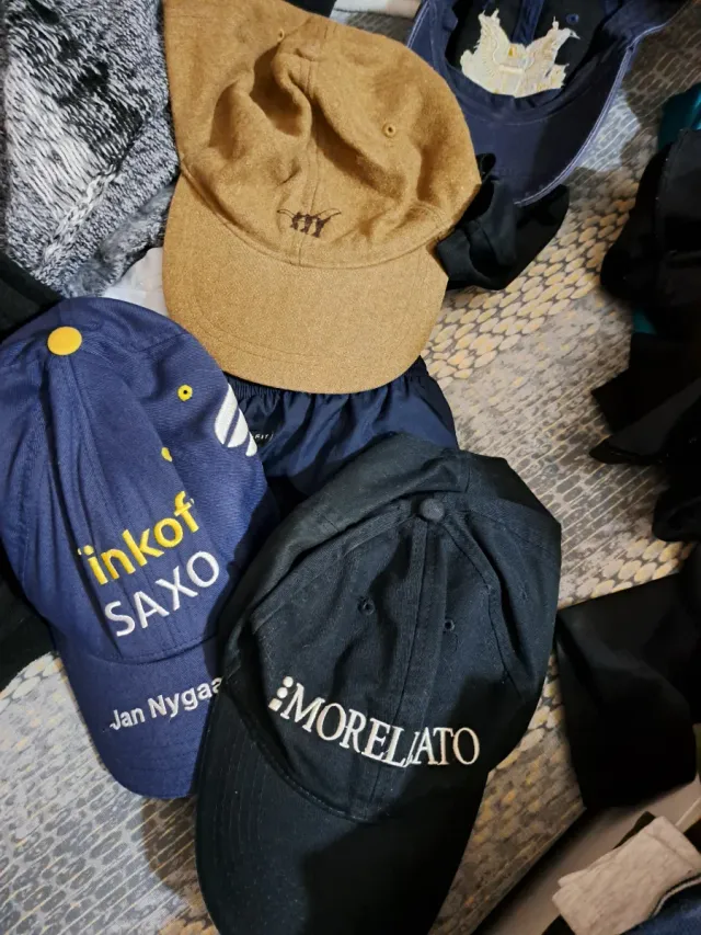 Vestiti invernali e scarpe