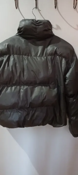 Chaqueta/ plumas acolchada gris