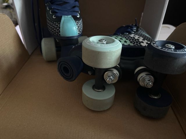 Patines de bota talla 29 o 36 como nuevos