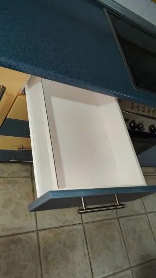 Muebles de cocina madera, cristal y metal