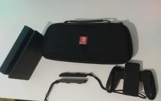 Accesorios Nintendo Switch: Dock, Funda y Mandos
