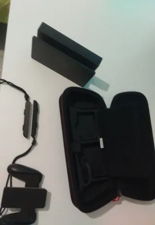 Accesorios Nintendo Switch: Dock, Funda y Mandos