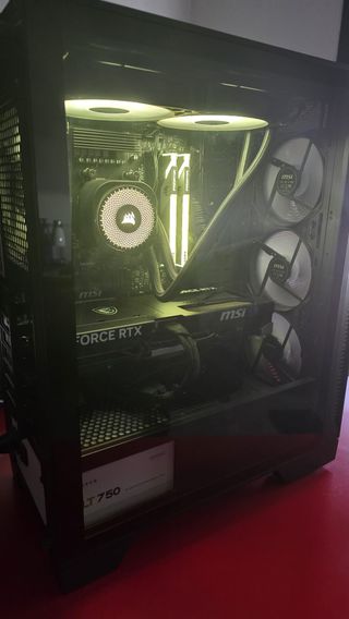 PC Gaming - 5070 ti - Ryzen 7800x3d - 32 Ram