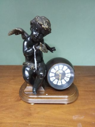 Reloj de sobremesa de bronce