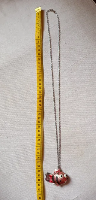 Colgante pez con cadena