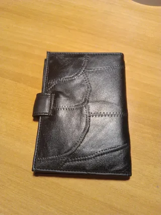 Portafoglio Carven nero, in pelle