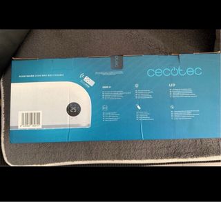 Calefactor de pared blanco