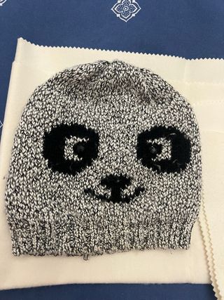 Cappellino lana panda