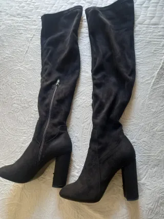 Botas altas ante negras talla 37.Tacon 9cm