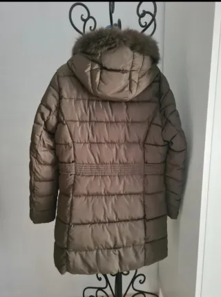 Chaquetón marrón ligero y calentito