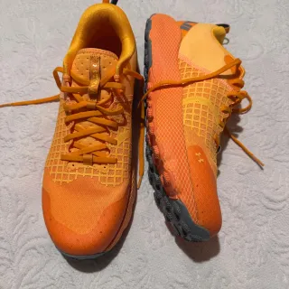 Zapatillas Under Armour Naranja