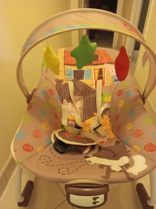 Hamaca para bebé con diseño de Los tres cerditos