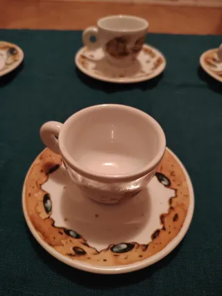 Illy Art Collection Max Petrone 2018