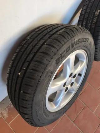 Llantas Toyota RAV 4