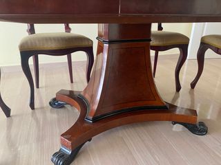 Mesa Comedor Ovalada Extensible + Sillas