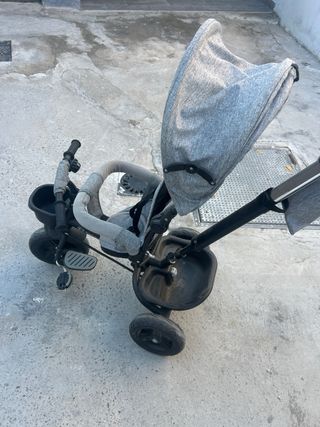 Triciclo niño casi nuevo
