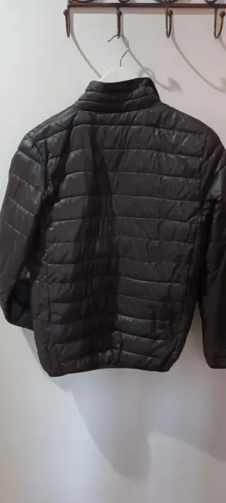 Chaqueta/Plumas fino unisex negro