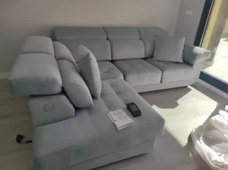 Sofá rinconera 2,53m x 2,00 m.Como nuevo.