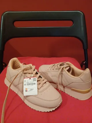 Plumas, mochila y zapas, rosa palo, Pull&Bear, M