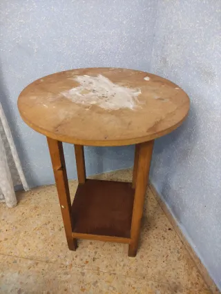 Mesa camilla. Ancho 60 cm. Altura 81 cm