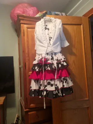 Traje Flamenca Volantes Lunares