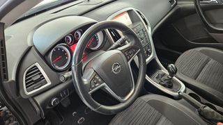 Opel Astra 2015