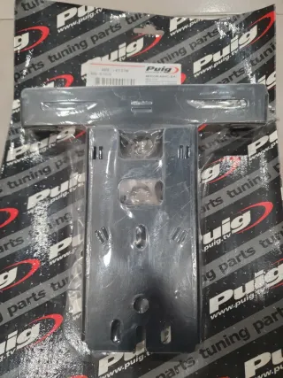 Portamatriculas Puig Deportivo. Yamaha YZF125