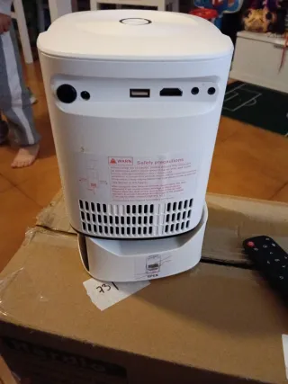 Proyector TVCMALL Pared Blanco/Negro