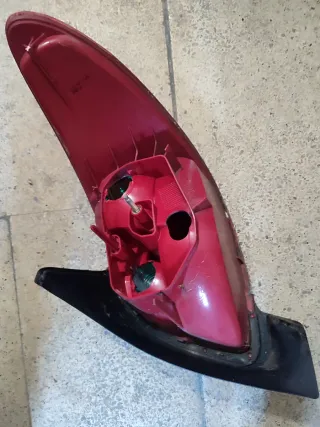 Foco trasero Peugeot 206