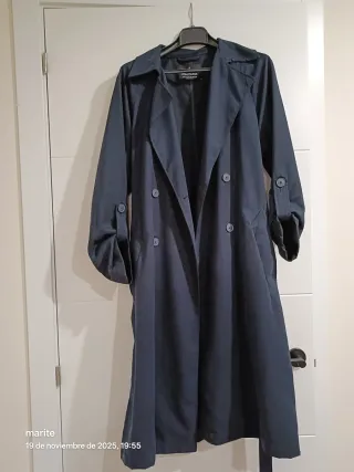 Gabardina Stradivarius Talla M Azul