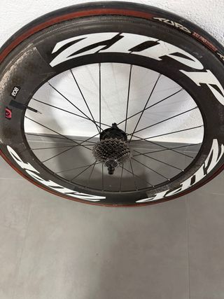 Ruedas Zipp 808 potenciómetro integrado.