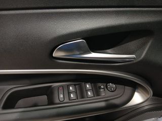 Jeep Avenger 1.2 eHybrid 4xe 107kW (145CV) Overland