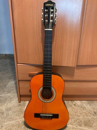 Guitarra infantil Clifton naranja