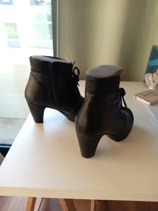 Botines Wonders negros