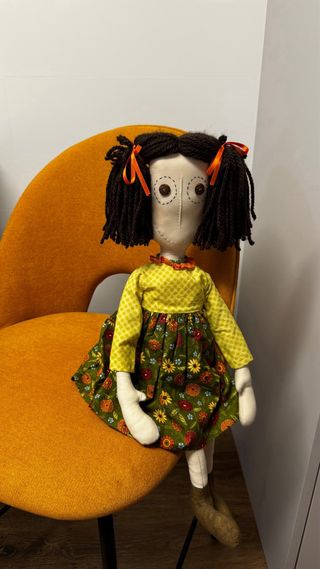 Muñeca de trapo artesanal