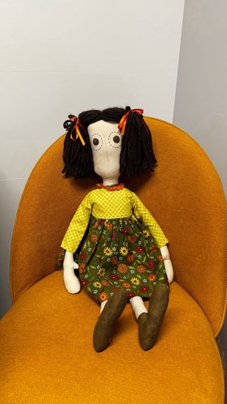 Muñeca de trapo artesanal