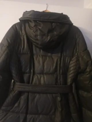 Chaquetón acolchado con cinturón