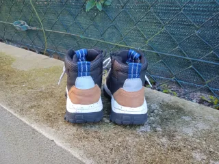 Botas Zara niño talla 27 Un solo uso