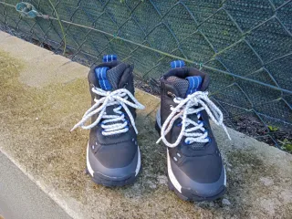 Botas Zara niño talla 27 Un solo uso