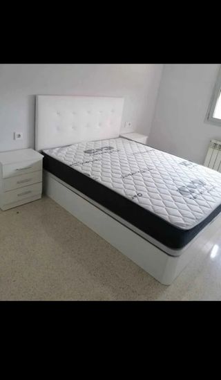 Canapé cama blanco con colchón