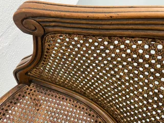 Silla estilo francés Luis XVI nogal