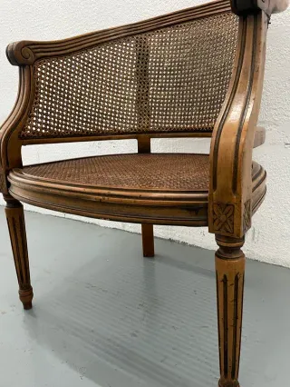 Silla estilo francés Luis XVI nogal